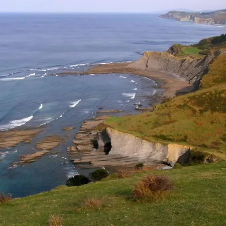 Confort Avec Terrasse - 5 Personnes, 2 - Api-1-52-1819 Zumaia