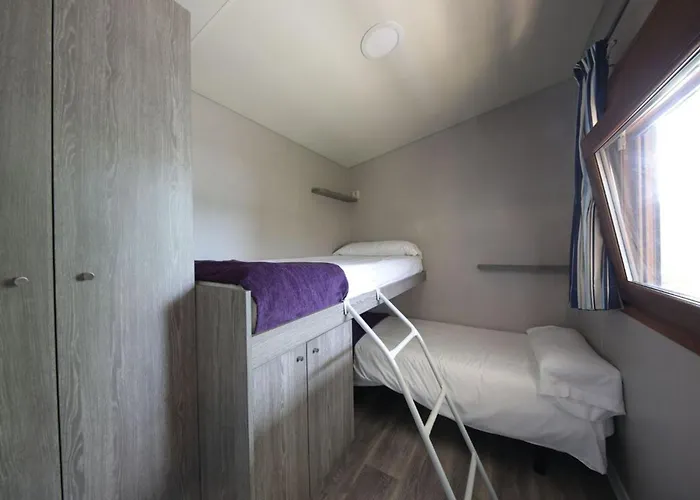 Confort Avec Terrasse - 5 Personnes, 2 - Api-1-52-1819 Zumaia