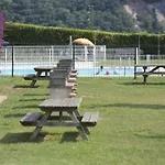 Camping Confort Avec Terrasse - 5 Personnes, 2 - Api-1-52-1819 *