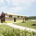 Confort Avec Terrasse - 5 Personnes, 2 - Api-1-52-1819 Camping Zumaia